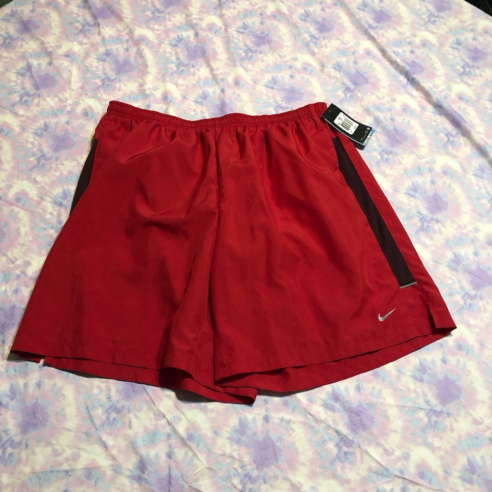 Nike - Picture 1 of 5